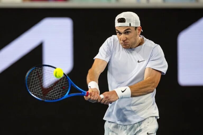 Jack Draper in action ahead of ATP Queen's Club.