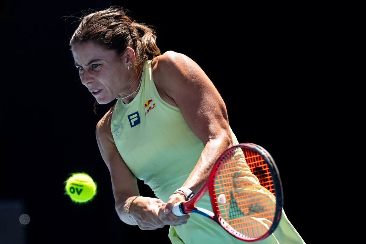 Emma Navarro in action ahead of the French Open.