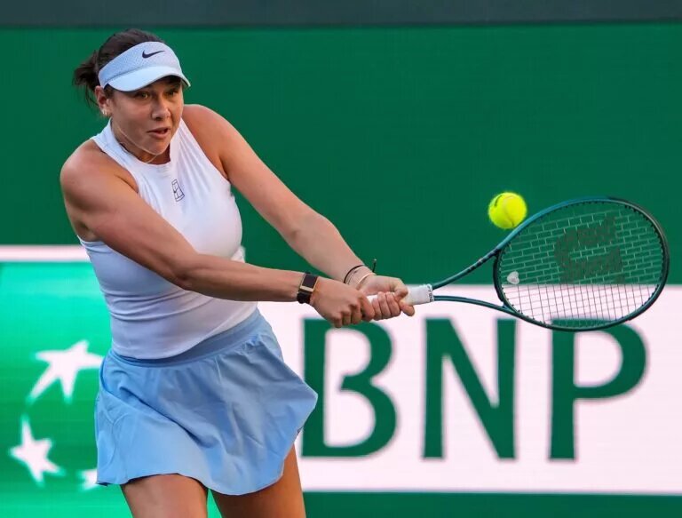 Amanda Anisimova in action ahead of the WTA Miami Open.