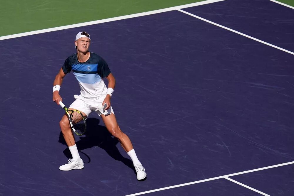 Holger Rune in action at ATP Indian Wells.