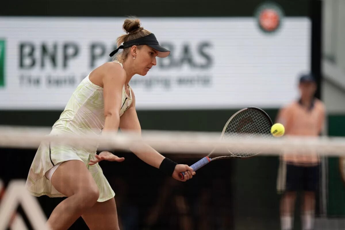 Beatriz Haddad Maia in action ahead of WTA Strasbourg at the French Open