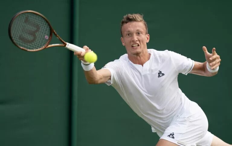 Jiri Lehecka in action at Wimbledon.