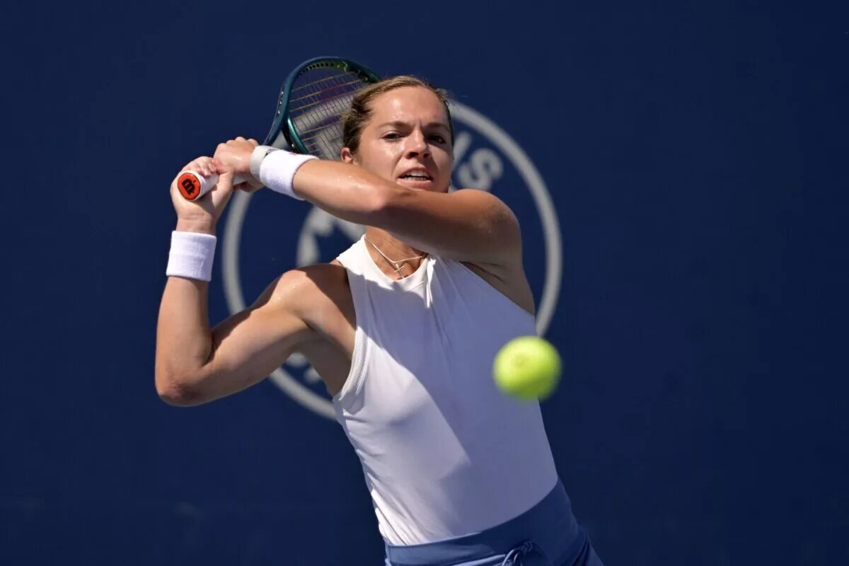 Caty McNally in action ahead of WTA Ostrava.