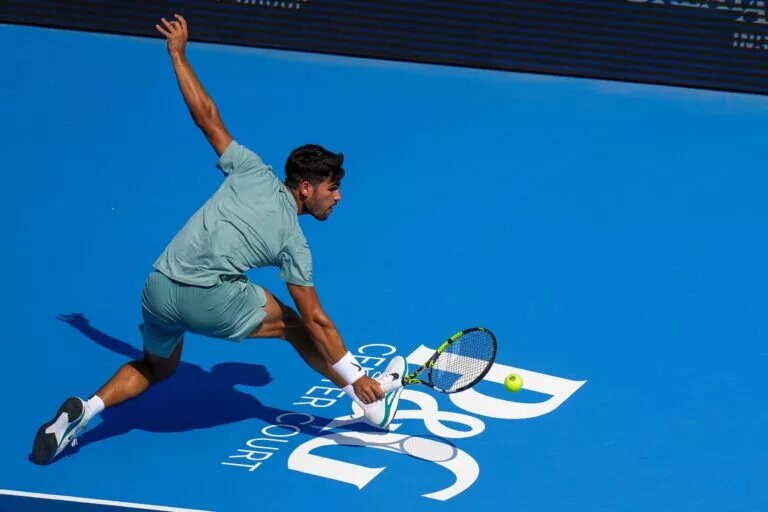 Carlos Alcaraz in action at ATP Cincinnati.