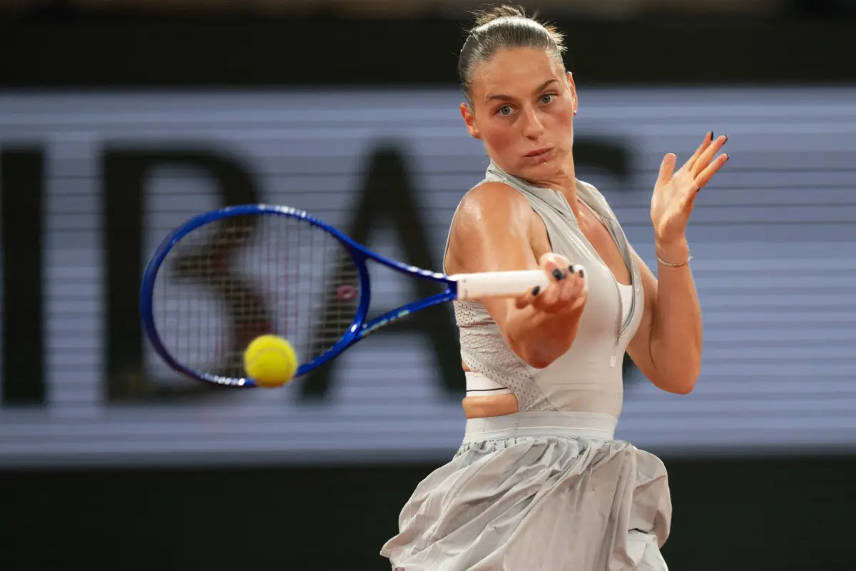 Marta Kostyuk in action at the French Open.
