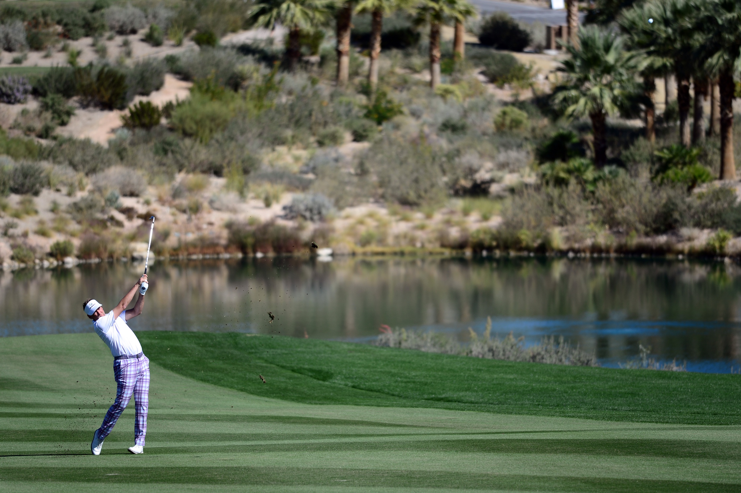 Ian Poulter swinging