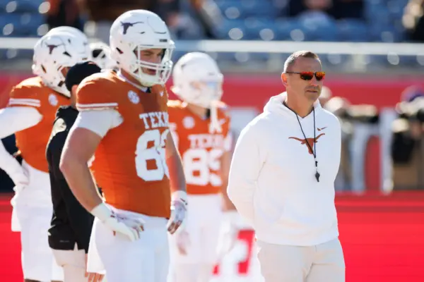 Why Texas vs Tennessee Favors the Longhorns