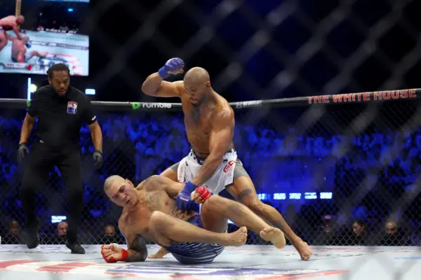Tom Aspinall Backs Alex Pereira in Criticizing Herb Dean After UFC Baku Officiating Controversy 