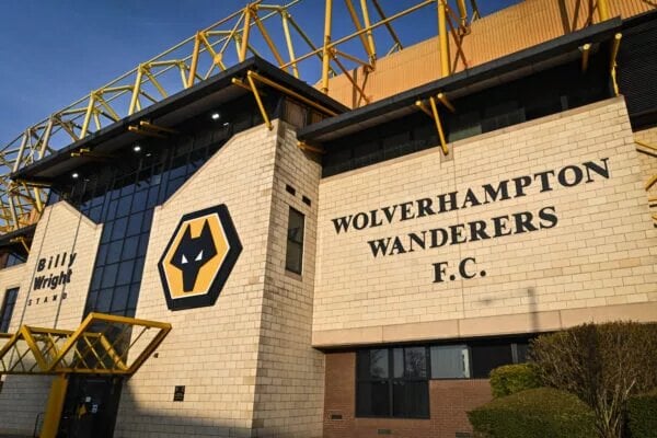 Wolves Join Race for Experienced Championship Keeper