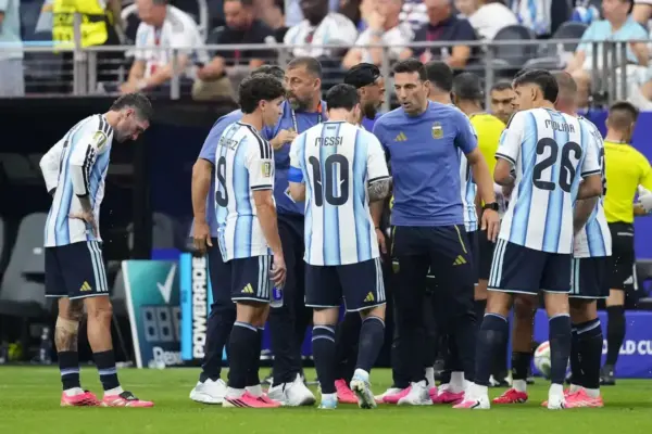 Lionel Messi Keeps Saving Argentina, But Scaloni Has Decisions to Make For The Rest of the World Cup