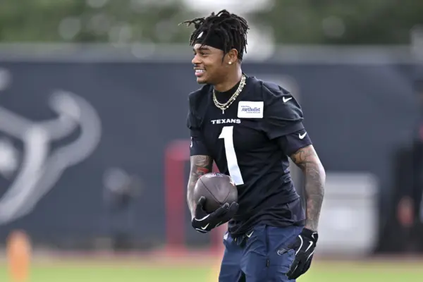 Tank Dell Turning Heads With His Workouts Before Texans Training Camp